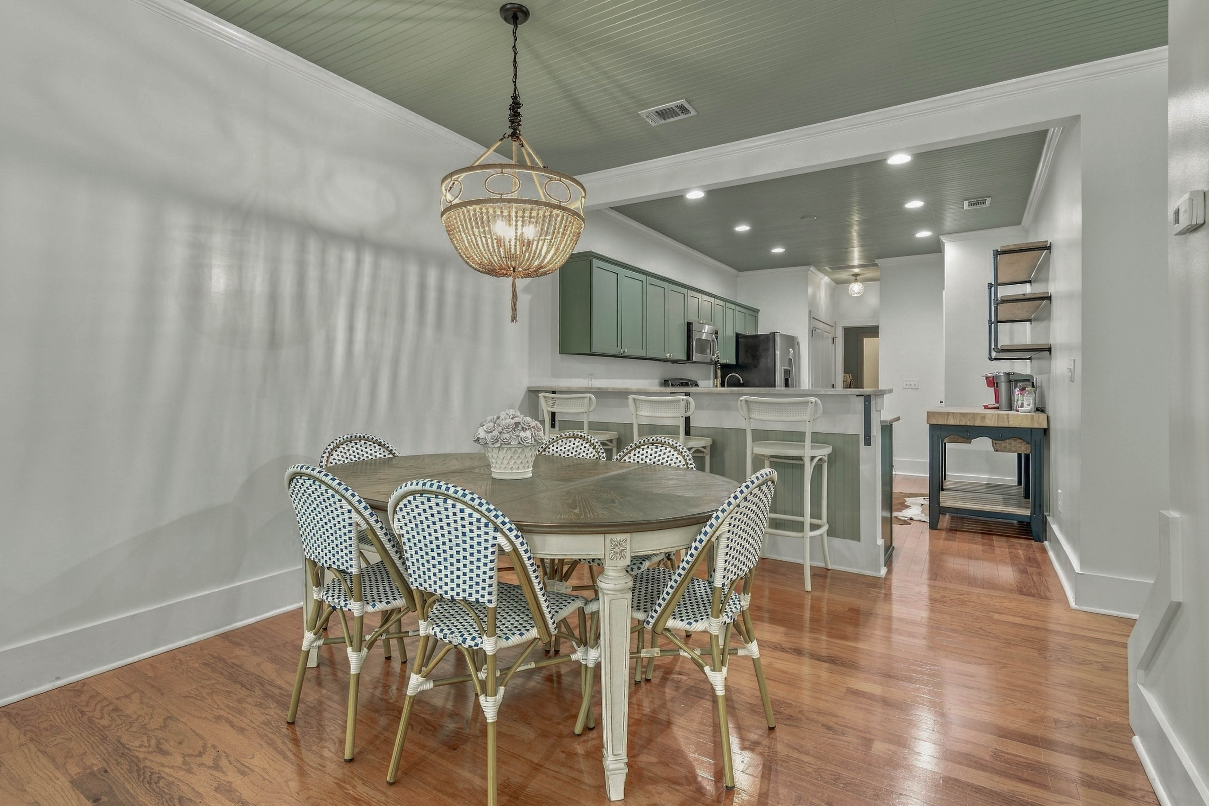 148 Edgewood Court image 10
